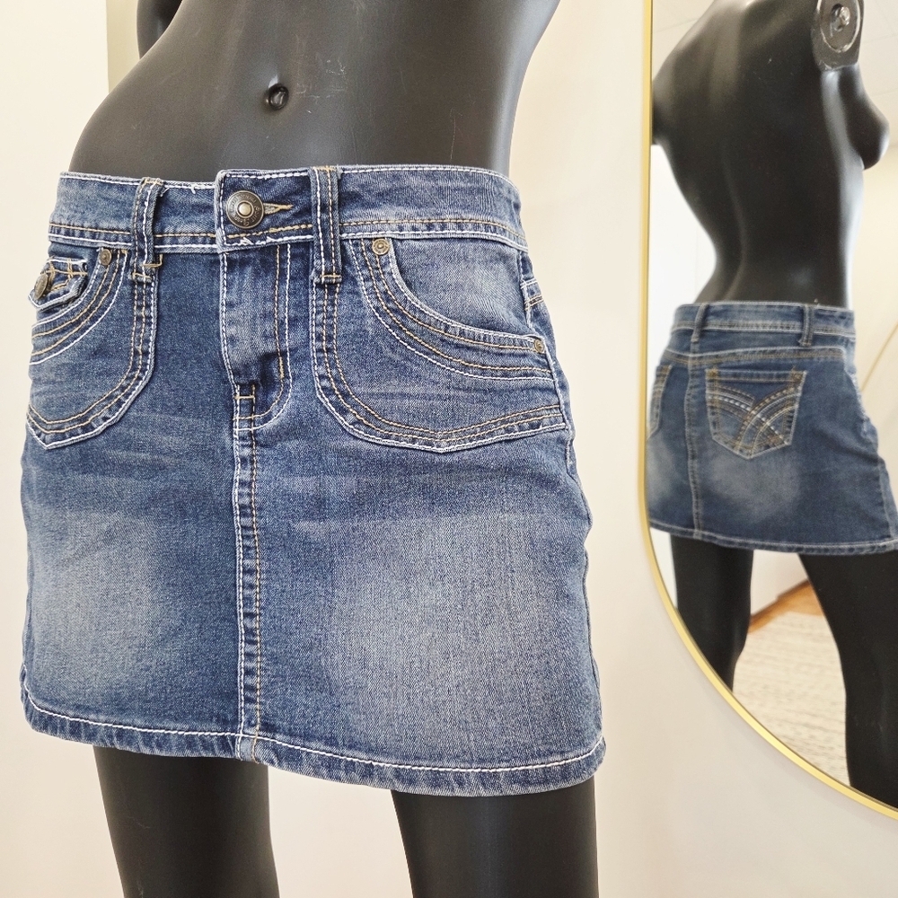 Y2K Denim Mini Skirt – Sweet Jeans, Low-Rise Stretch Fit, Size 7